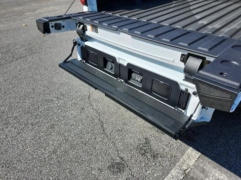 New 2026 GMC Sierra 1500 AT4X image 10