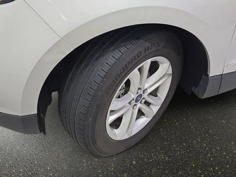 Used 2019 Ford Edge SEL w/ Equipment Group 201A FWD image 31