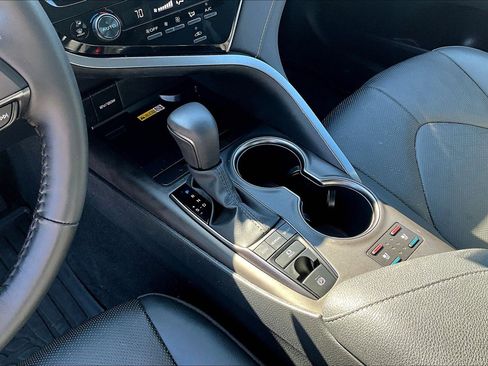 Used 2024 Toyota Camry XSE w/ Navigation Package FWD image 18