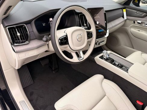 New 2026 Volvo XC90 B6 Ultra w/ Protection Package AWD/4WD image 4