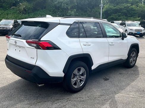 Used 2024 Toyota RAV4 XLE FWD image 6