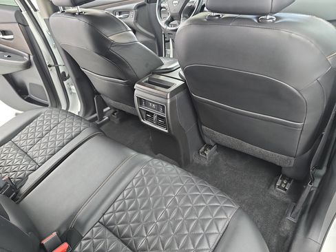 Used 2022 Nissan Murano Platinum w/ Cargo Package image 11