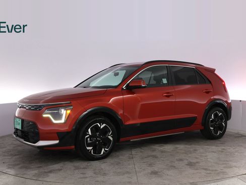 Used 2023 Kia Niro Wind FWD image 18
