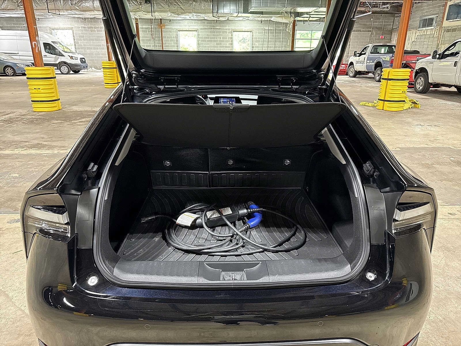 Used 2024 Toyota Prius Prime FWD image 11