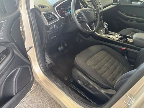 Used 2017 Ford Edge SEL w/ Class II Trailer Tow Package AWD/4WD image 9