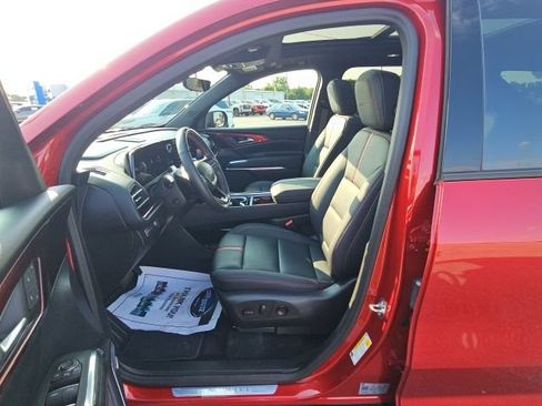 Used 2024 Chevrolet Traverse RS w/ LPO, Floor Liner Package FWD image 26