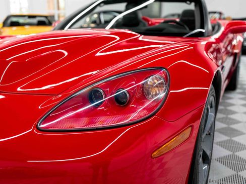 Used 2012 Chevrolet Corvette Grand Sport w/ 4LT Preferred Equipment Group image 12