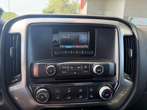 Used 2015 Chevrolet Silverado 1500 LT AWD/4WD image 13