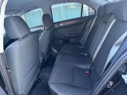 Used 2016 Mitsubishi Lancer ES image 11