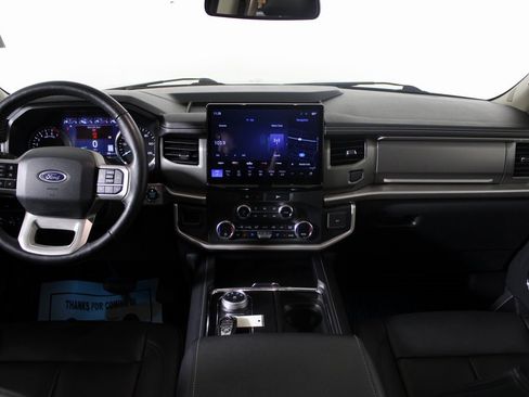 Certified 2024 Ford Expedition XLT image 12