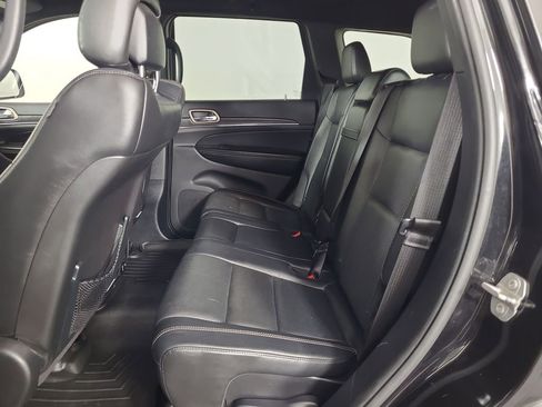 Used 2016 Jeep Grand Cherokee Limited w/ Luxury Group II AWD/4WD image 21