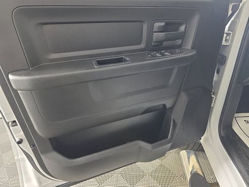 Used 2017 RAM 2500 Tradesman w/ Chrome Appearance Group image 12