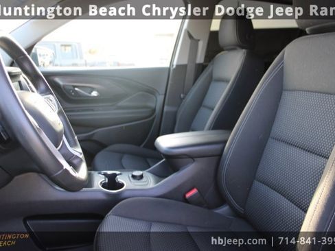 Used 2024 GMC Terrain SLE image 37