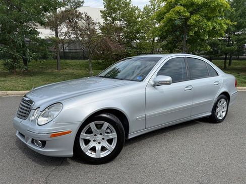 Used 2008 Mercedes-Benz E 320 BlueTEC Sedan image 1