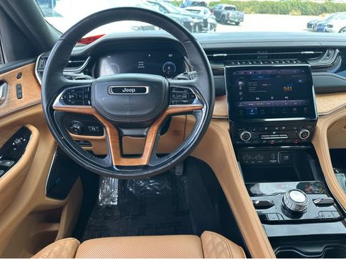 Used 2023 Jeep Grand Cherokee L Summit AWD/4WD image 24