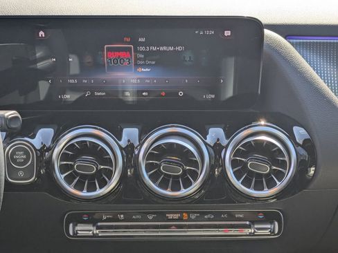 New 2022 Mercedes-Benz GLA 250 4MATIC image 5