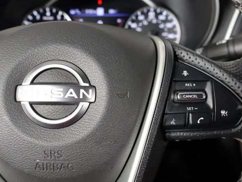 Used 2023 Nissan Maxima SV w/ Floor Mat Group FWD image 10