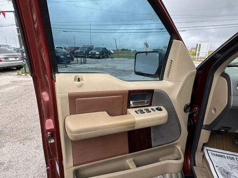 Used 2005 Ford F150 XLT image 11