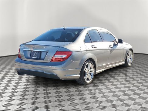 Used 2014 Mercedes-Benz C 250 Sedan image 3