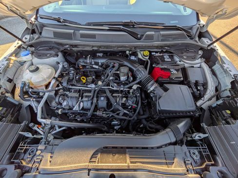 Certified 2022 Lincoln Corsair FWD image 10