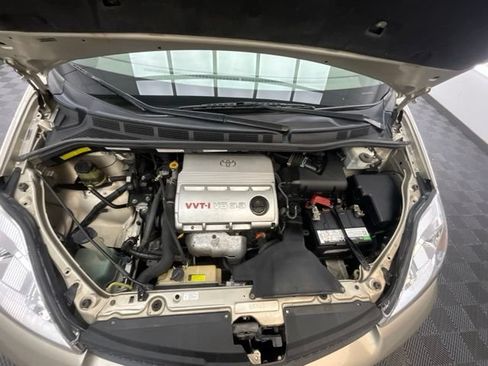 Used 2005 Toyota Sienna LE w/ LE Pkg 4 AWD/4WD image 21