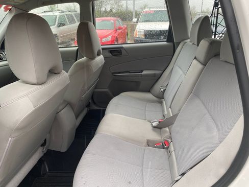 Used 2011 Subaru Forester 2.5X image 3