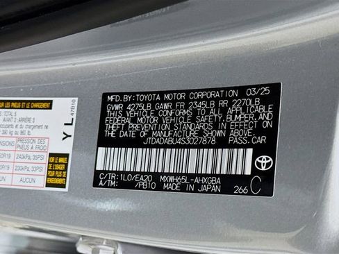 Used 2025 Toyota Prius XLE image 31