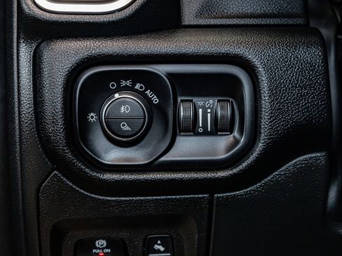 Used 2022 RAM 1500 Laramie image 16