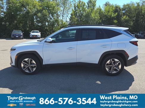 Used 2025 Hyundai Tucson SEL FWD image 5