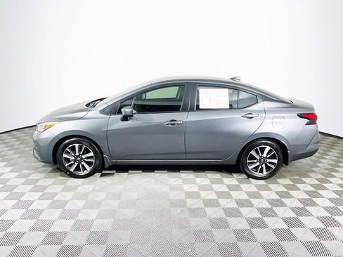 Used 2025 Nissan Versa SV w/ Trunk Package FWD image 5