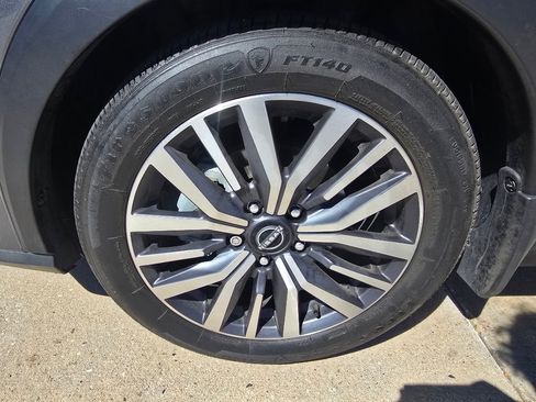 Used 2024 Nissan Kicks SV FWD image 10