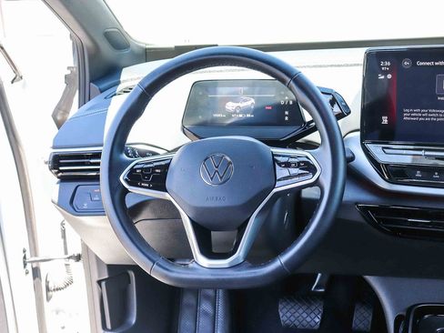 Used 2024 Volkswagen ID.4 2WD image 18