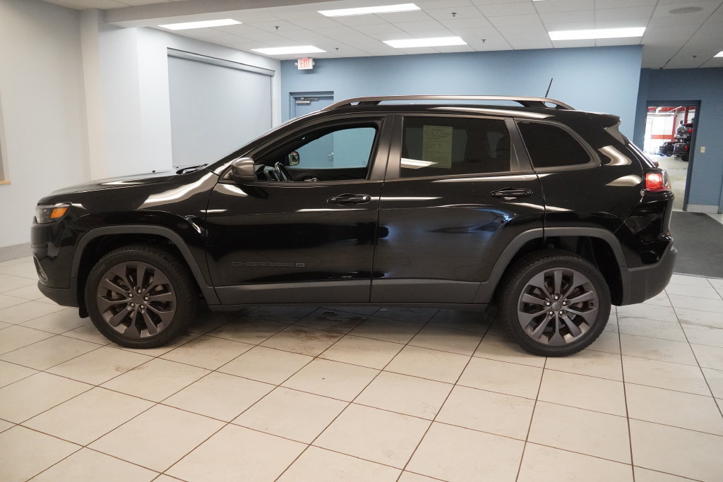 Used 2021 Jeep Cherokee Latitude Lux 80th Anniv w/ Quick Order Package 26U 80TH AWD/4WD image 2