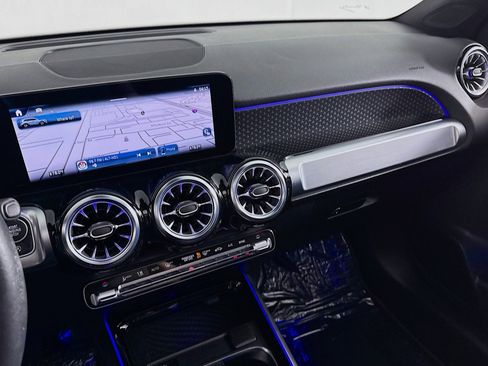 Used 2024 Mercedes-Benz GLB 250 4MATIC image 20