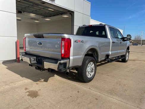 Used 2024 Ford F250 XLT image 5
