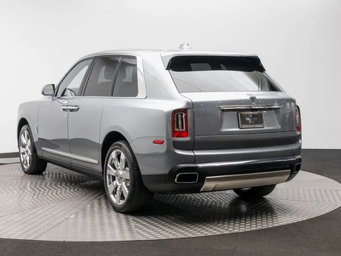 Used 2022 Rolls-Royce Cullinan image 7