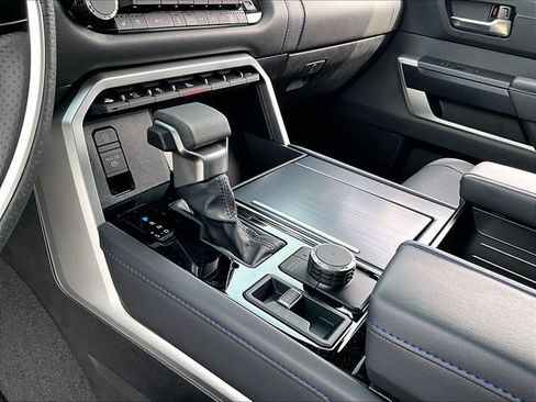 Used 2025 Toyota Tundra Platinum AWD/4WD image 20