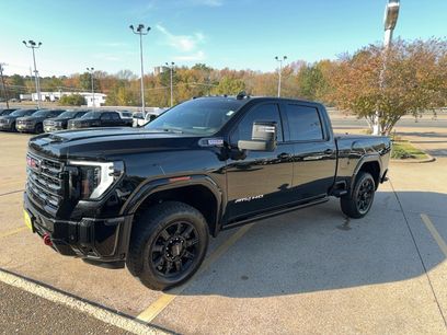 Used 2025 GMC Sierra 2500 AT4 w/ AT4 Premium Plus Package