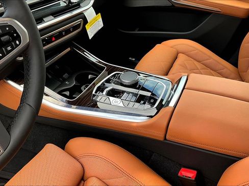 New 2026 BMW X5 sDrive40i image 7