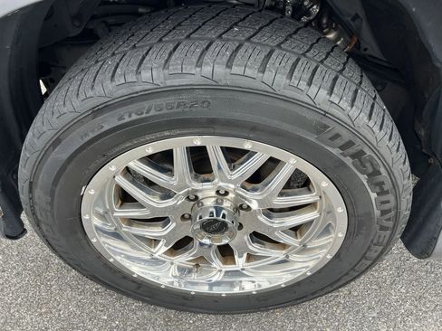 Used 2015 Lexus GX 460 image 25