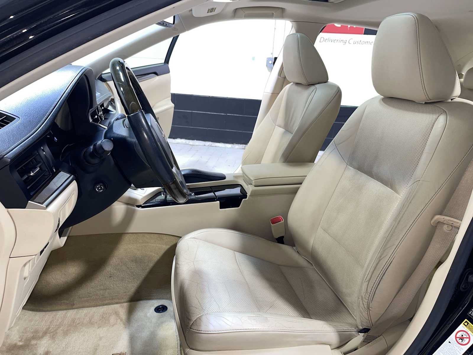 Used 2015 Lexus ES 350 w/ Luxury Package FWD image 11
