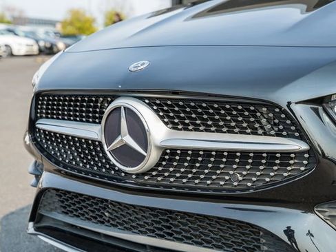 Used 2023 Mercedes-Benz CLA 250 4MATIC image 11