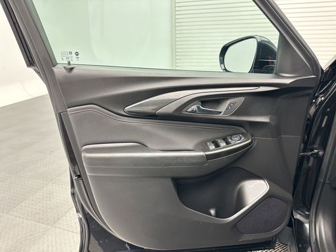 Certified 2023 Chevrolet TrailBlazer RS FWD image 21