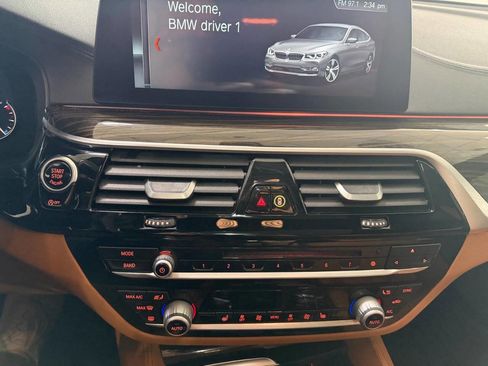 Used 2018 BMW 640i Gran Turismo xDrive image 32