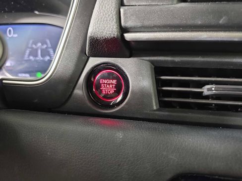 Used 2023 Honda Pilot Elite image 22