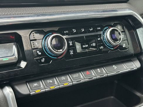 Used 2025 GMC Sierra 1500 Denali image 20