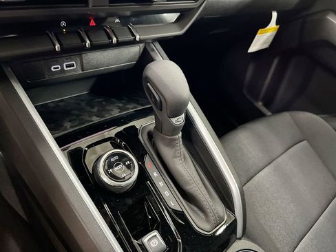 New 2026 Chevrolet Colorado Trail Boss AWD/4WD image 13