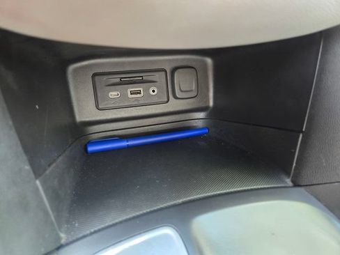 Used 2019 Chevrolet Equinox LT w/ Sun & Navigation Package FWD image 20