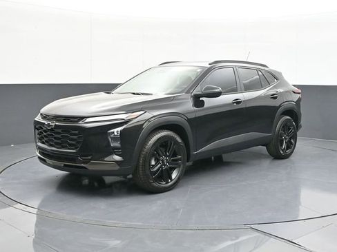 New 2026 Chevrolet Trax ACTIV image 3