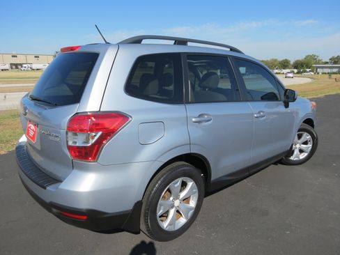 Used 2015 Subaru Forester 2.5i Premium w/ All-Weather Package image 6